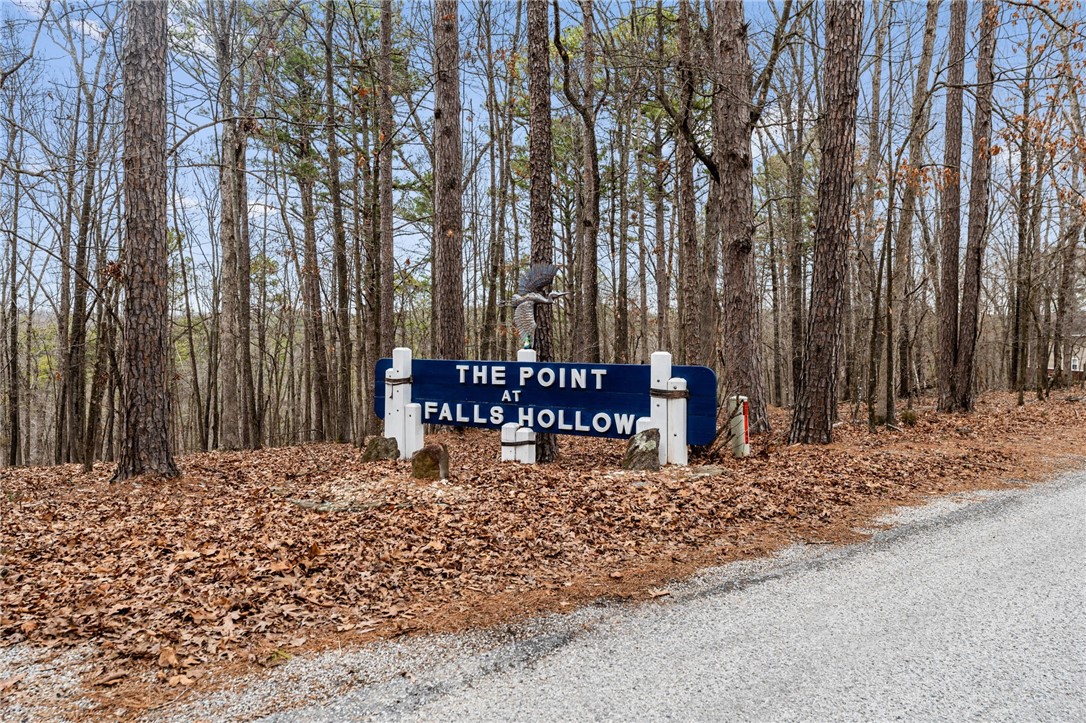 Point At Falls Hollow, The Rurban - Land