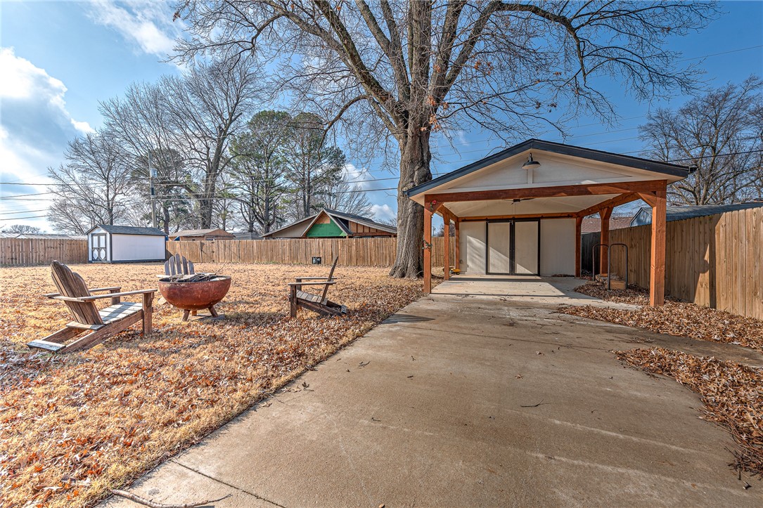 Western Oaks Place I - Residential