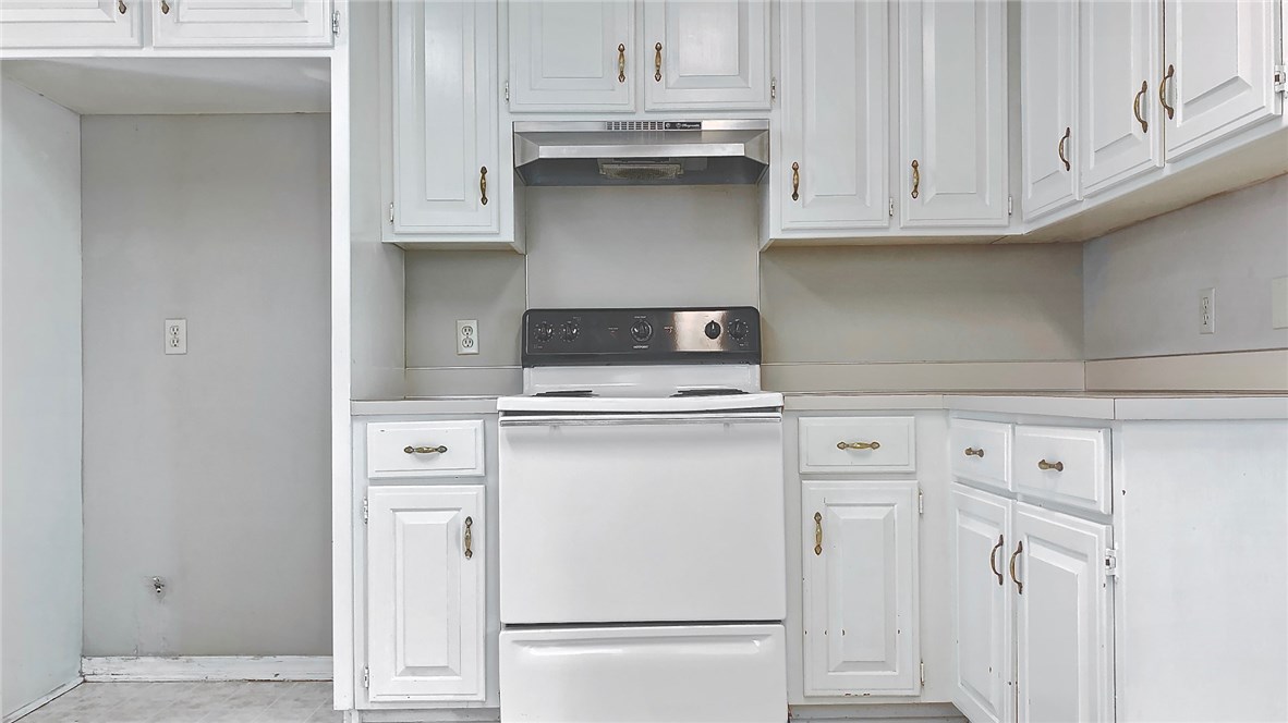 East Oaks Ph I - Residential Lease