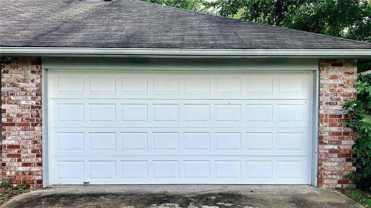 East Oaks Ph I - Residential Lease