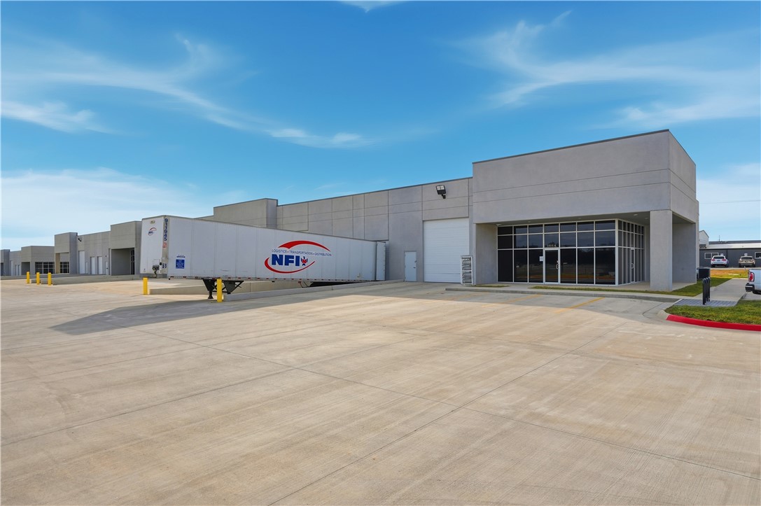 Springdale Outlots - Commercial Lease