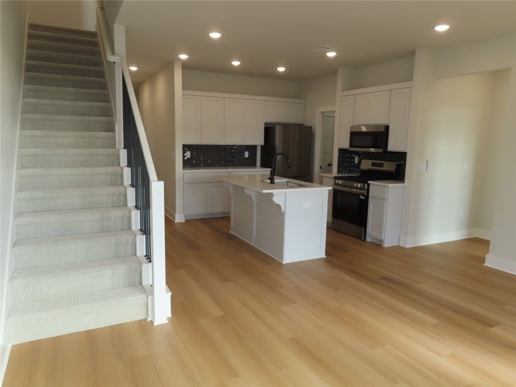 Crystal Cove Ph I - Residential Lease