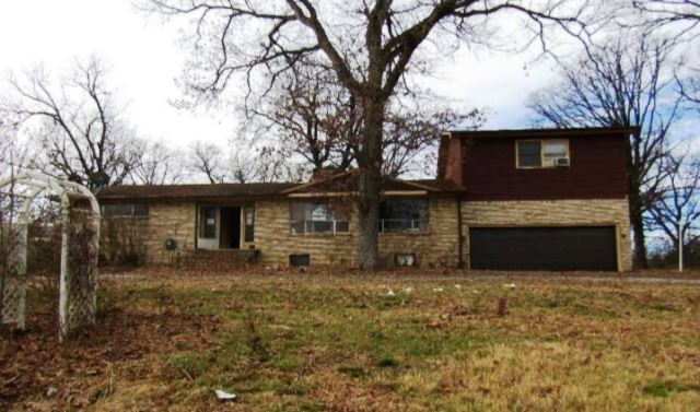Great opportunity to own this 3 bedroom 2 bathroom single family home. This property built in 1965 has approximately 2093 square feet of living space. Close to restaurants and shopping. Bring your ideas and design and see how you can transform this place into just what you have been looking for.