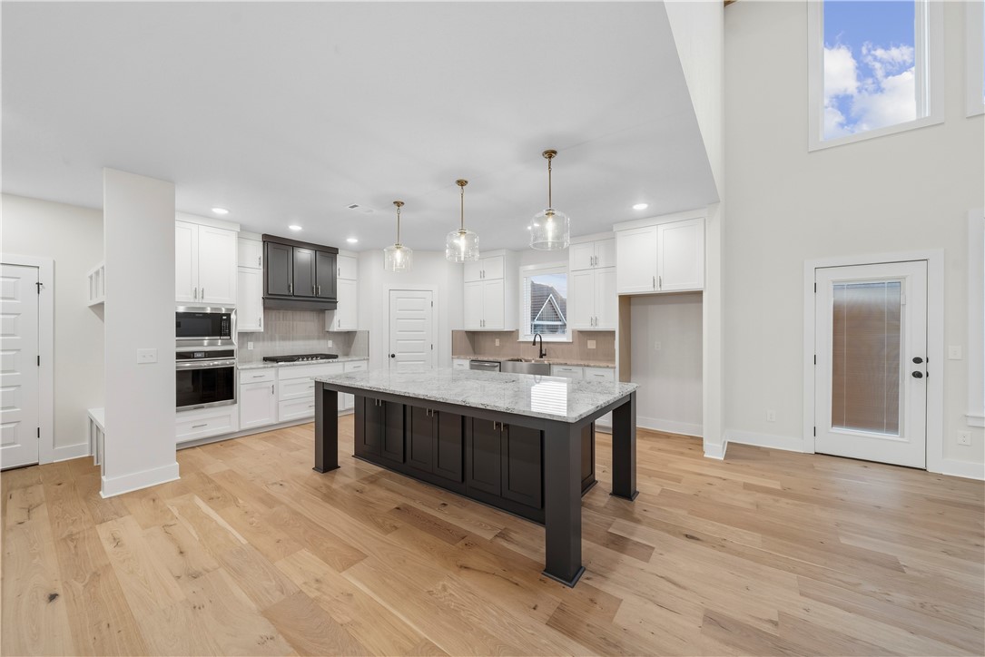 Sky Valley Estates Rogers - Residential