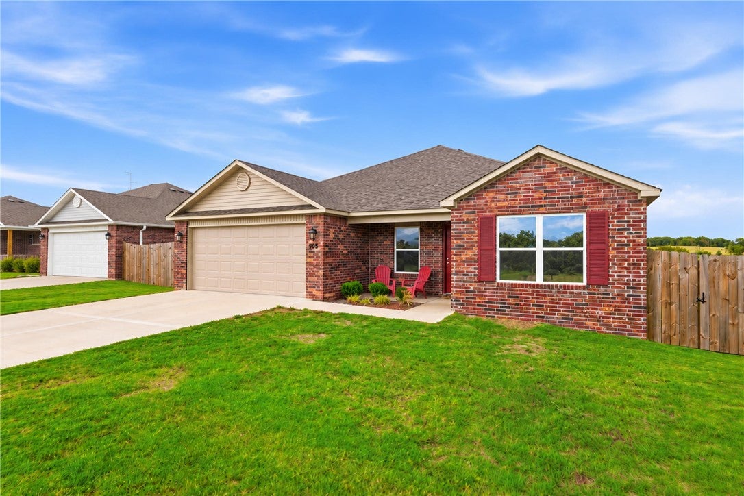 905 W Aiden Drive