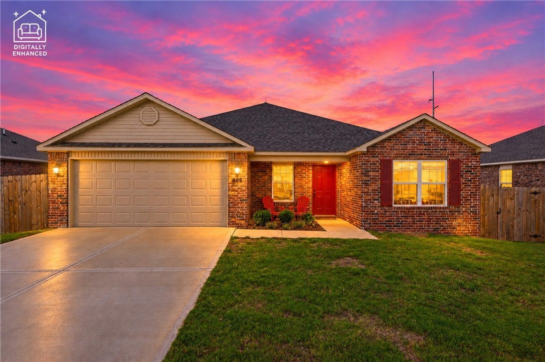 905 W Aiden Drive - Photo 2