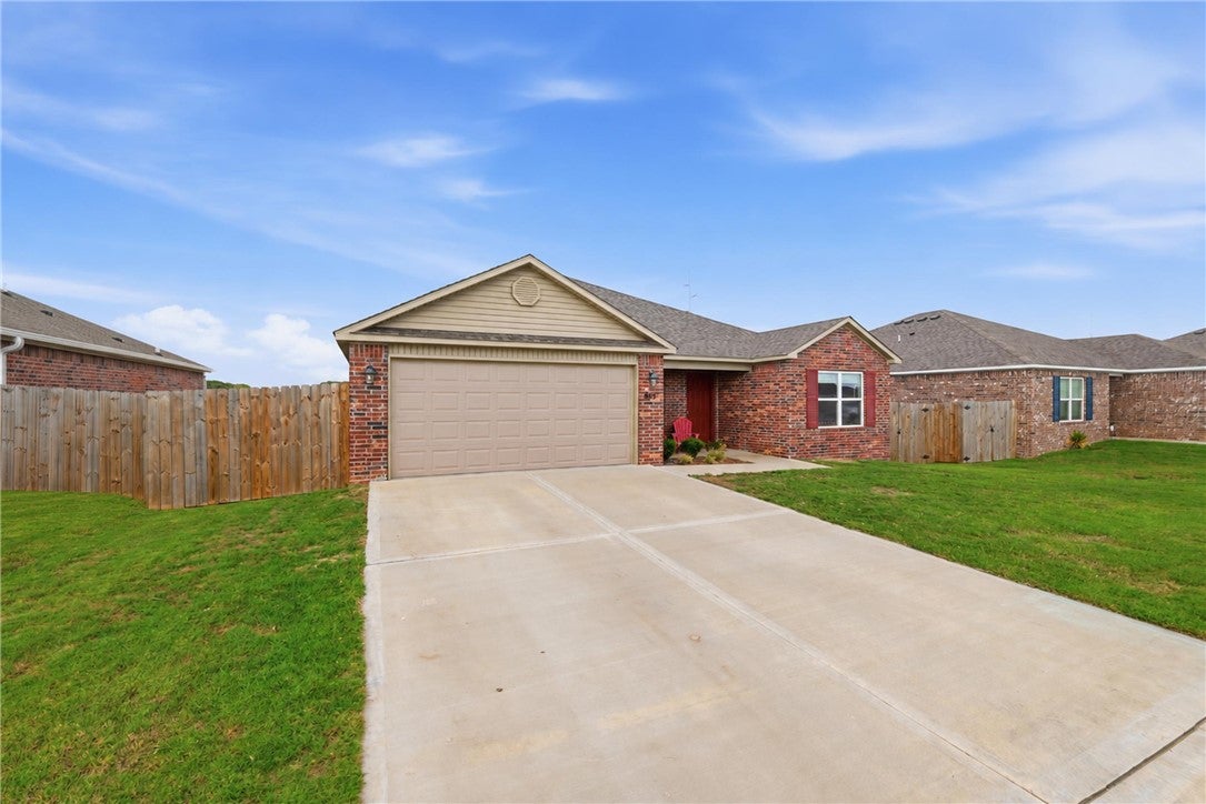 905 W Aiden Drive - Photo 3