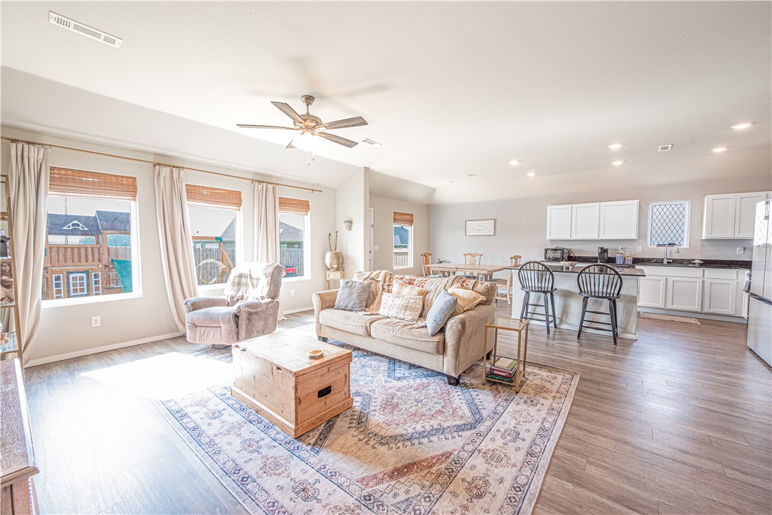 Sandy Acres Sub Ph 2 Gentry - Residential