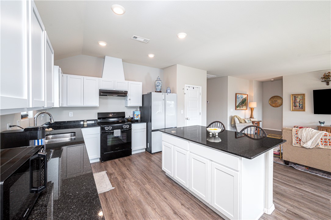 Sandy Acres Sub Ph 2 Gentry - Residential