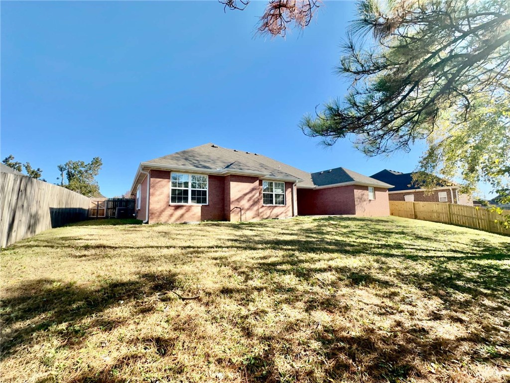 LYNDAL HEIGHTS - Residential Lease