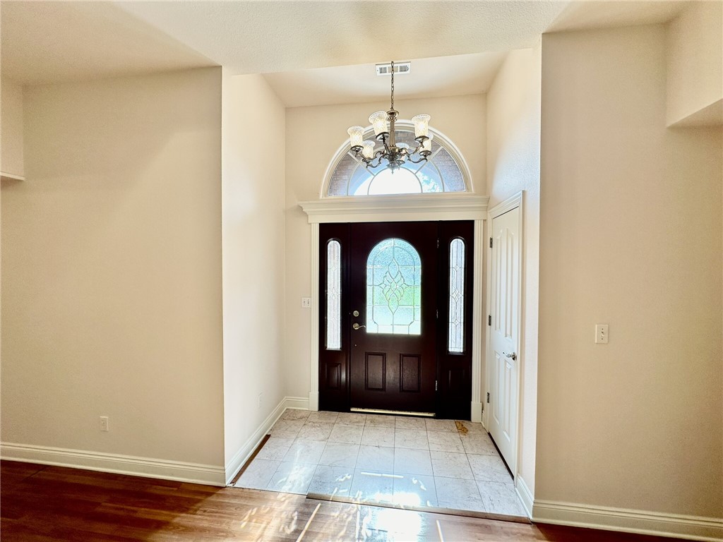 LYNDAL HEIGHTS - Residential Lease