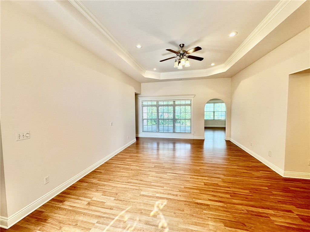 LYNDAL HEIGHTS - Residential Lease