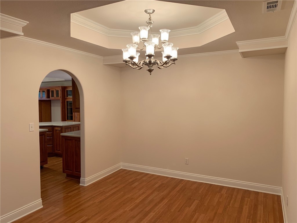 LYNDAL HEIGHTS - Residential Lease