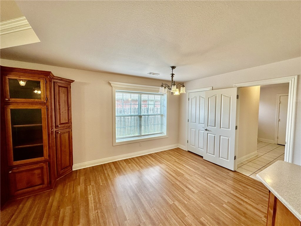 LYNDAL HEIGHTS - Residential Lease