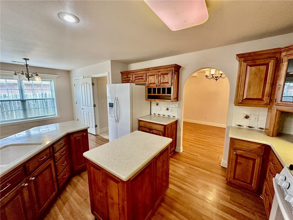 LYNDAL HEIGHTS - Residential Lease