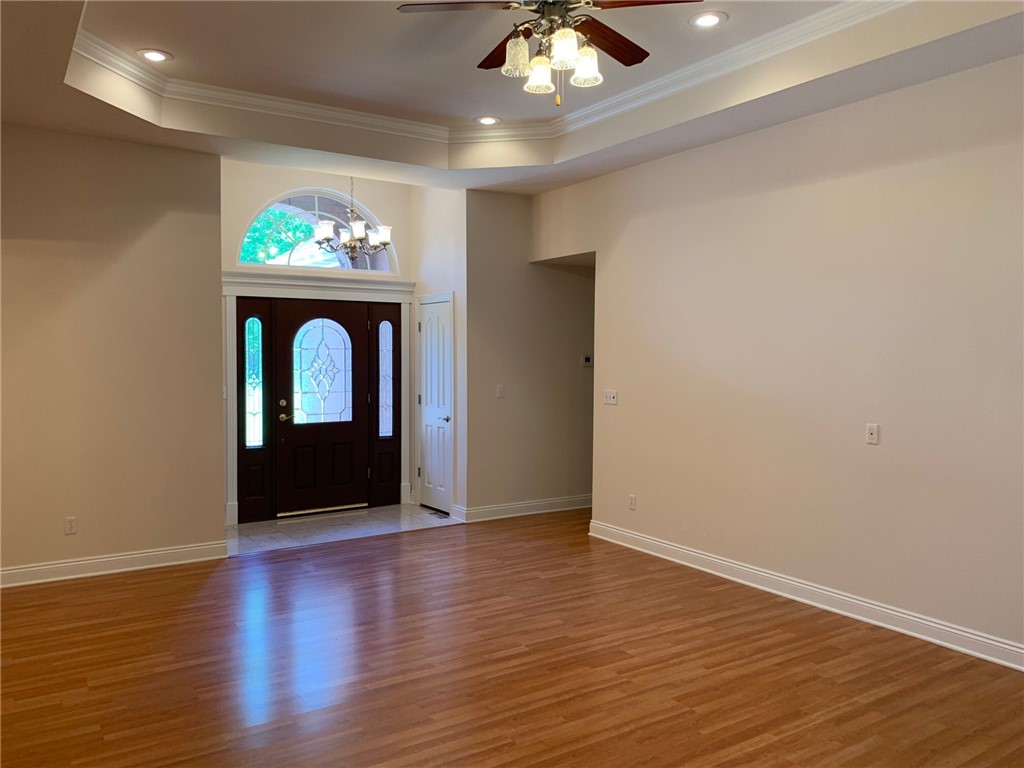 LYNDAL HEIGHTS - Residential Lease