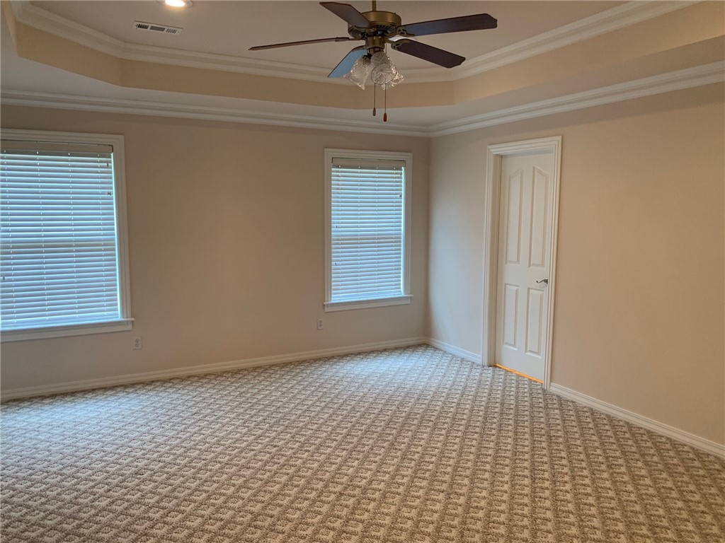 LYNDAL HEIGHTS - Residential Lease