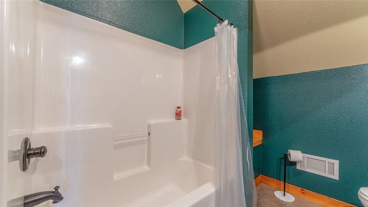 Unit 117 Holiday Island - Residential