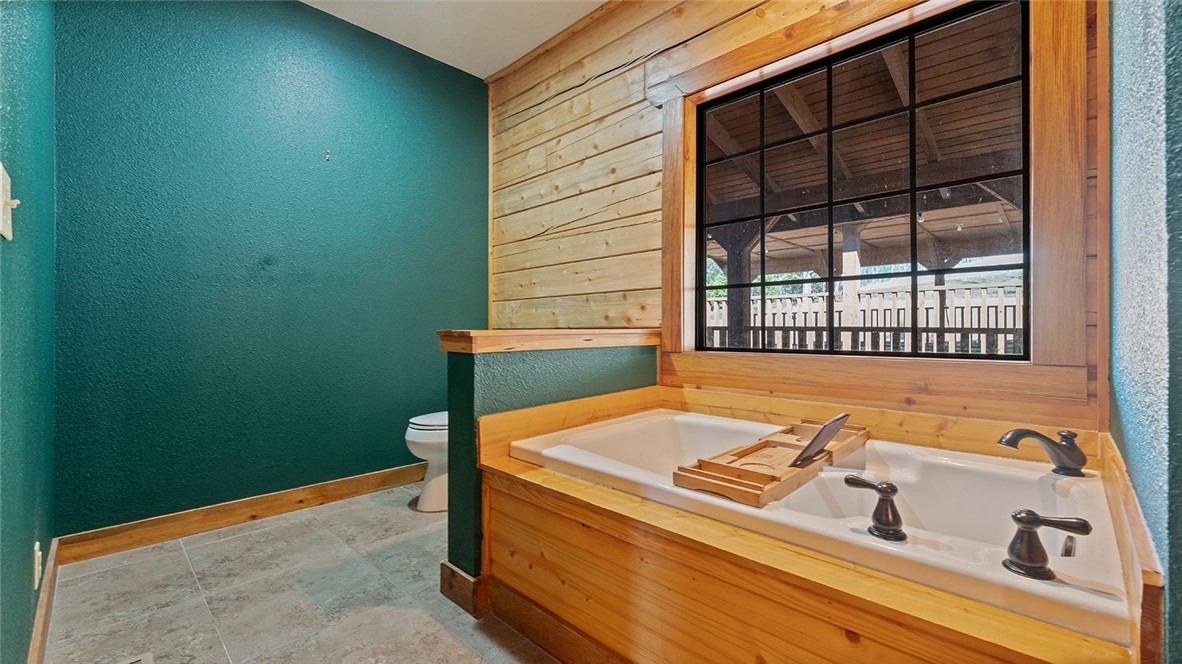 Unit 117 Holiday Island - Residential