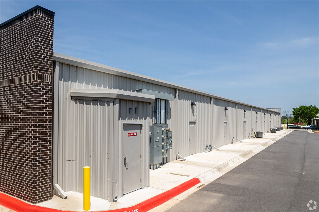 Admiral Add - Commercial Lease