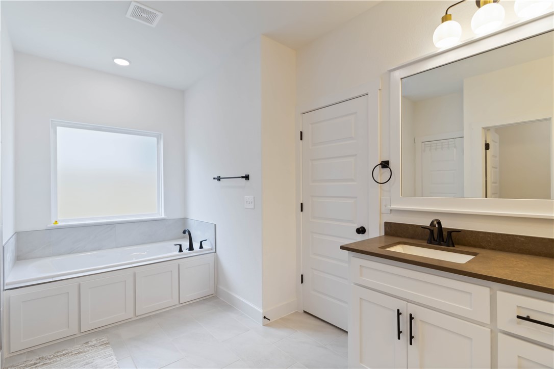 Oakmont Sub Centerton - Residential