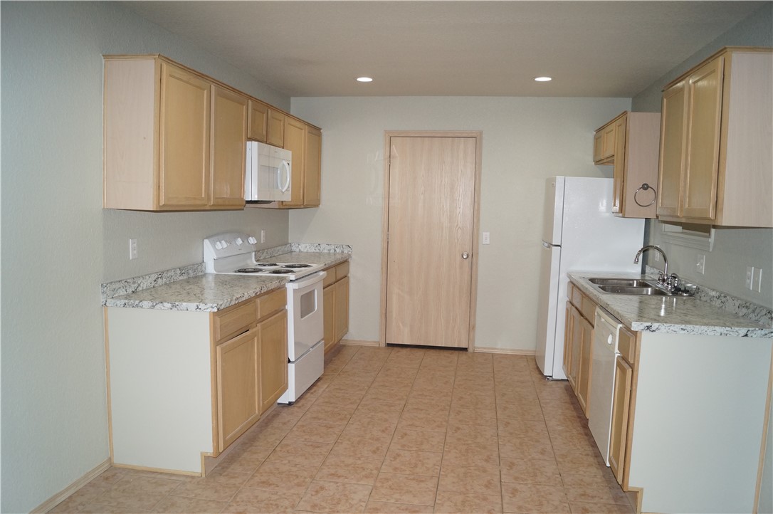 South Haven Ph 03 - Residential Lease