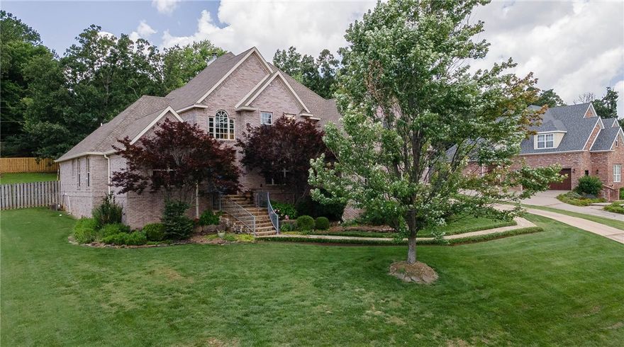 Gorgeous home in East Fayetteville’s Summersby S/D!  3,860 heated and cooled sq ft offers 4 bedrooms, 3.5 bathrooms, study, formal dining, living, eat in kitchen, mud room, laundry room, a bonus, and an upstairs loft!  Home was completely renovated in 2023!  Brand new sand and stain white oak hardwood floors, updated kitchen and primary bathroom.  Other amenities include a chef’s kitchen w a Thermador 5 burner gas cooktop, walk in pantry, wine refrigerator, plantation shutters, wood burning fireplace with custom copper surround, brand new privacy fence, 3 car garage, and a wonderful covered back patio.  Located just 4 min from the intersection of Hwy 45 and 265, you have easy access to restaurants, shopping, grocery stores, and more!!  Home is zoned for Root/McNair/Woodland.  Don't miss the incredible eastern views from the second story bedrooms and landing!