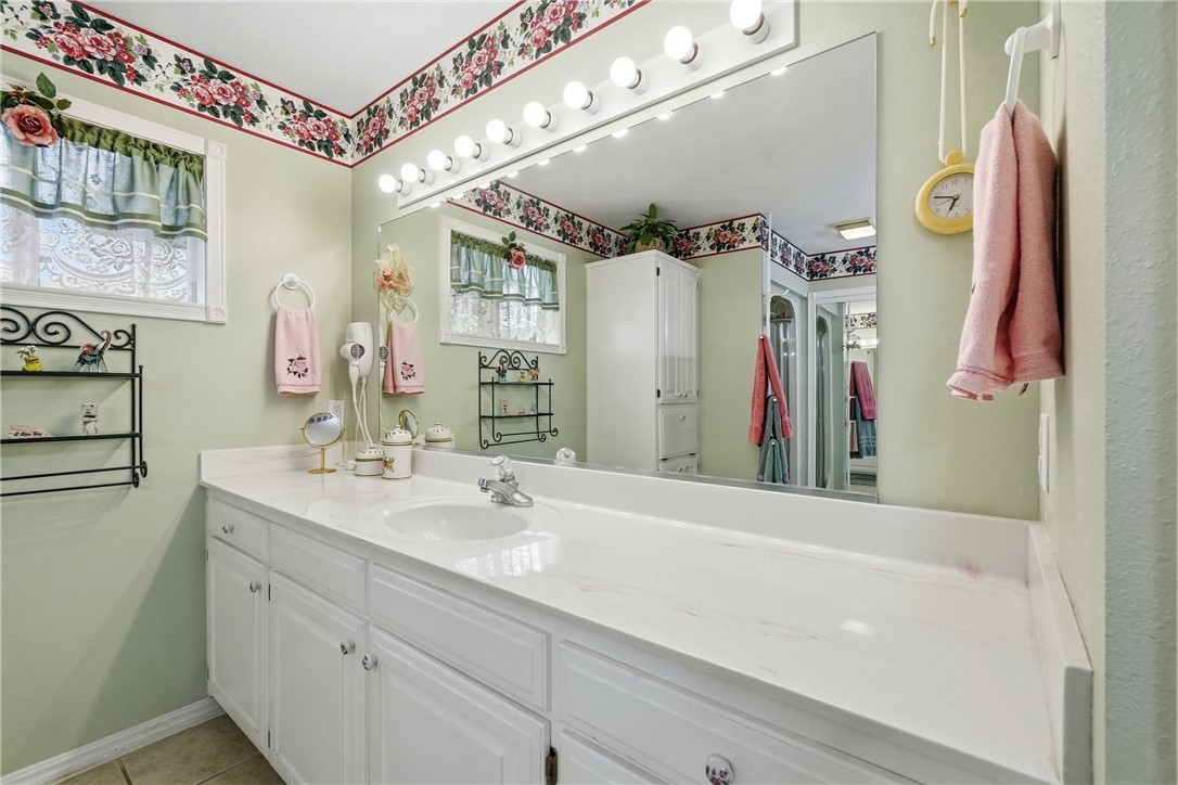 Unit 9 Holiday Island - Residential