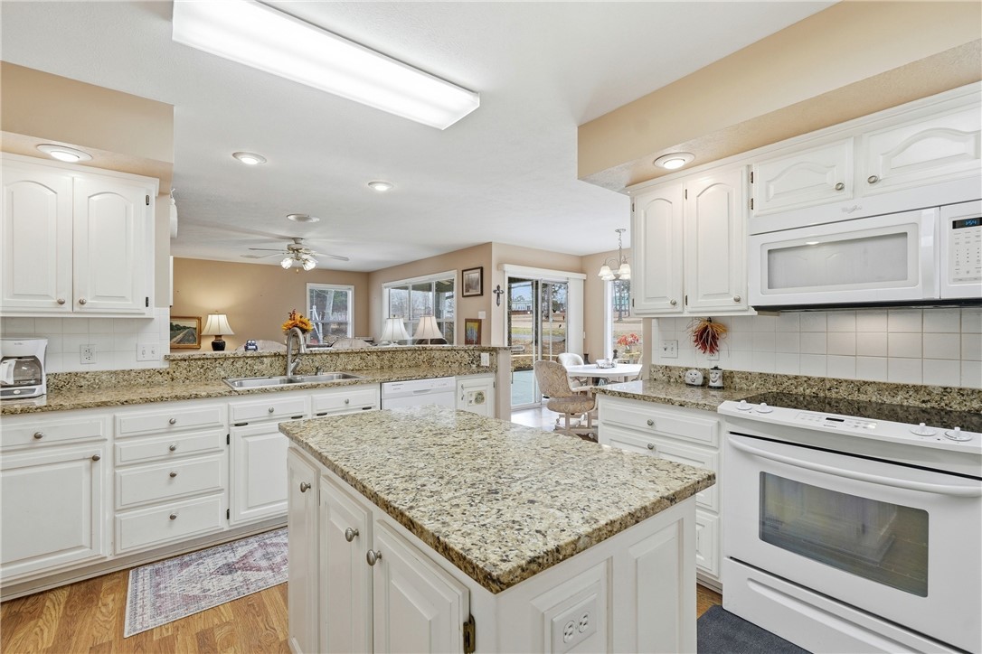 Unit 9 Holiday Island - Residential