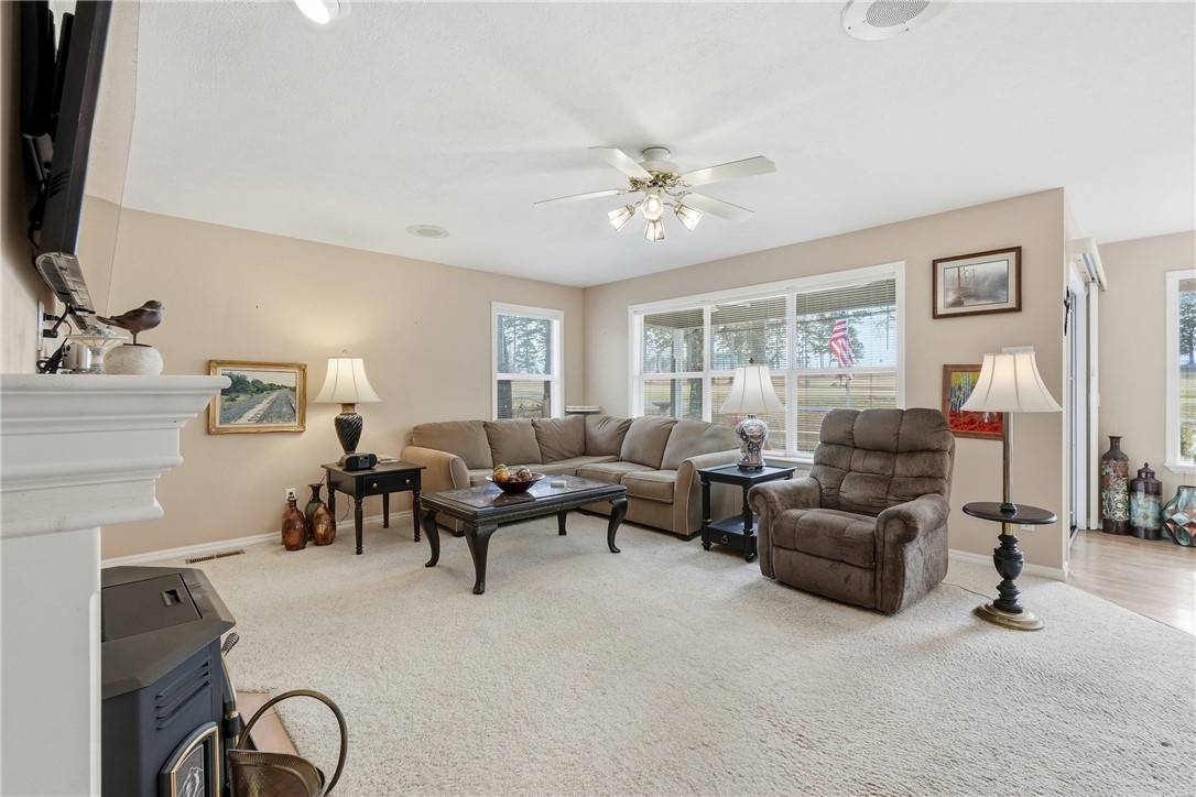 Unit 9 Holiday Island - Residential