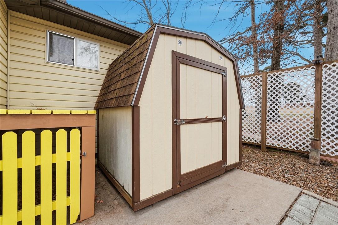 Unit 9 Holiday Island - Residential