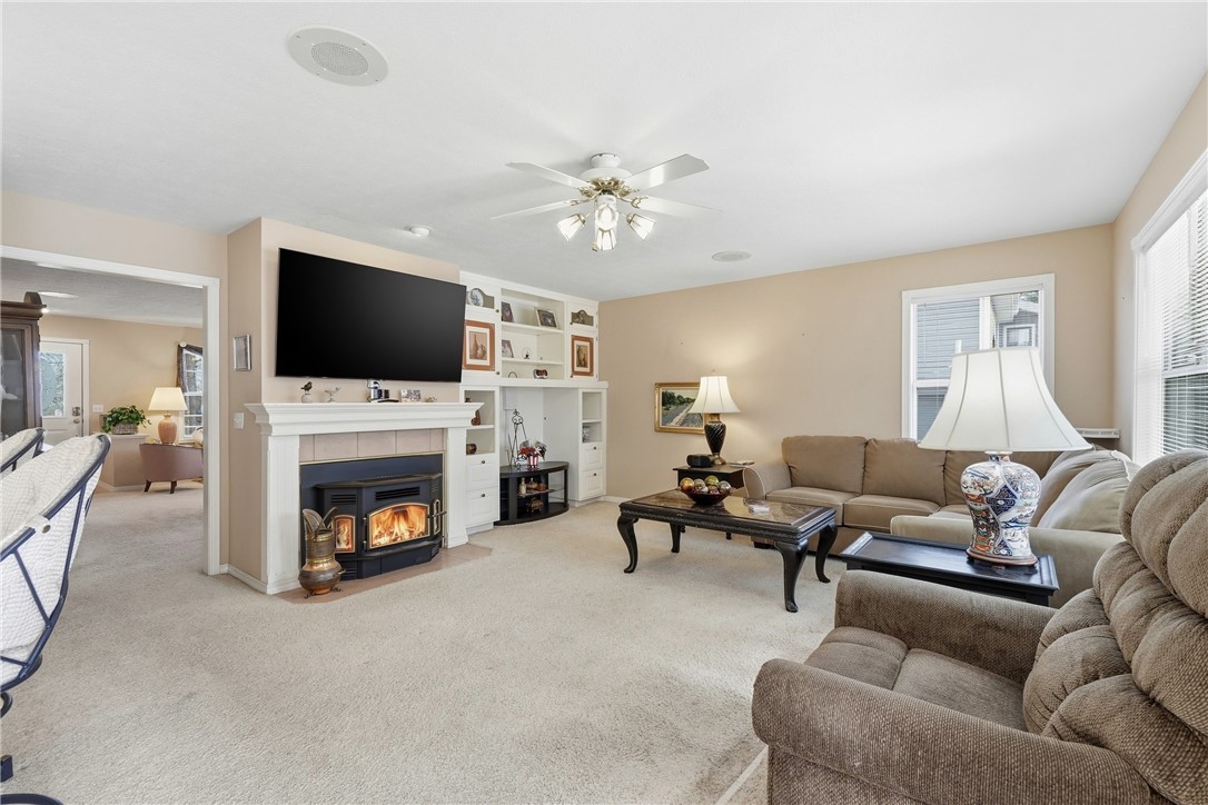 Unit 9 Holiday Island - Residential