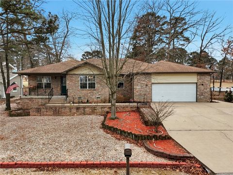 Photo of 17 Saint Andrews Lane, Holiday Island, AR 72631 (MLS # 1331721)