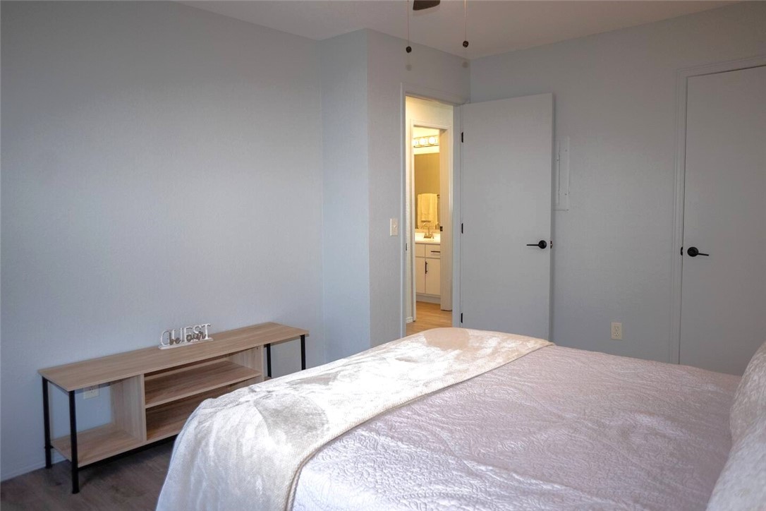 RAILROAD ADD-BENTONVILLE - Residential Lease