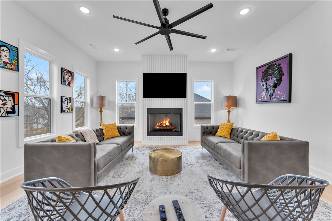 Sugar Creek Residence Cmnty Ph I - Residential