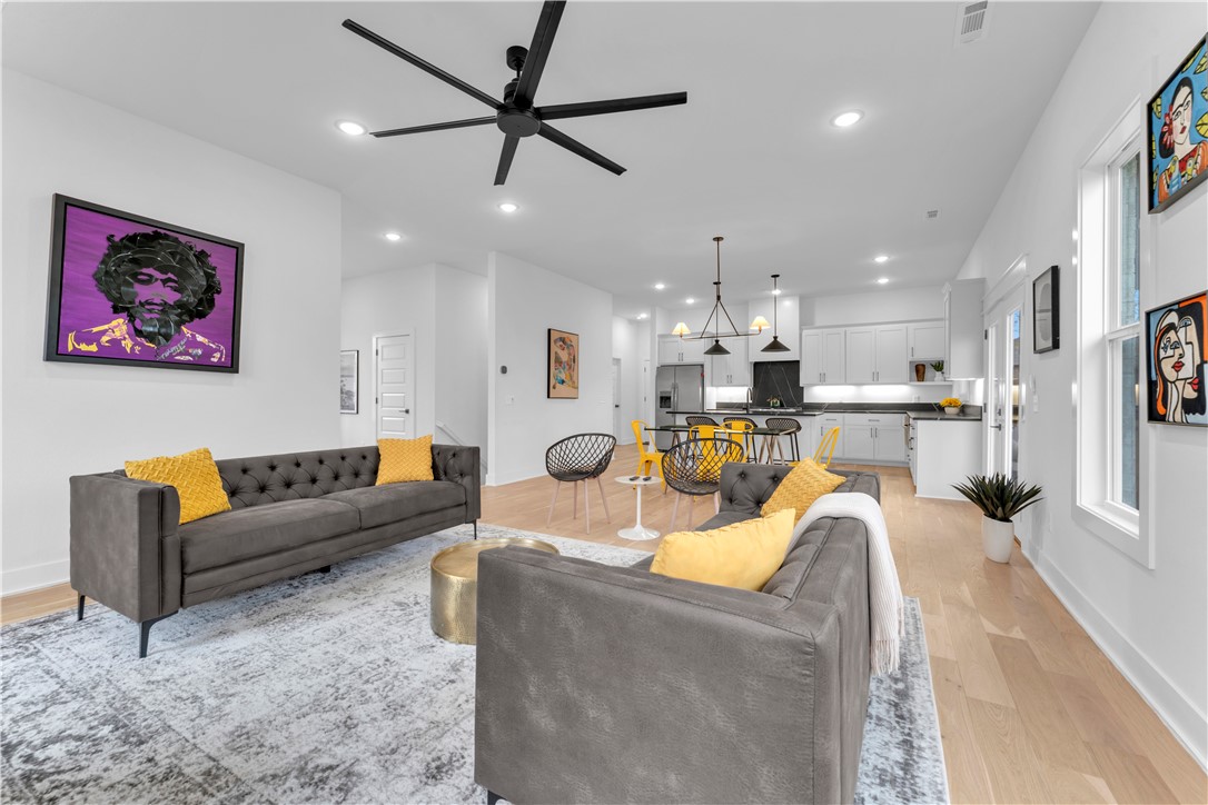 Sugar Creek Residence Cmnty Ph I - Residential