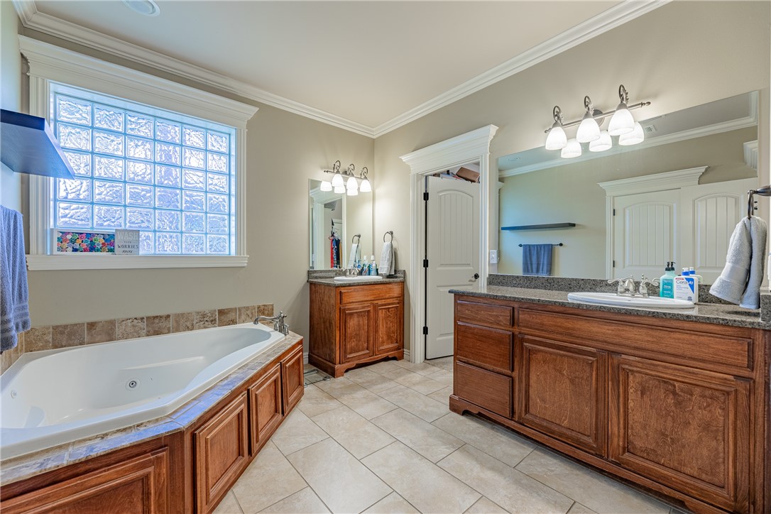 Pinnacle Sub Ph 1, The Rogers - Residential