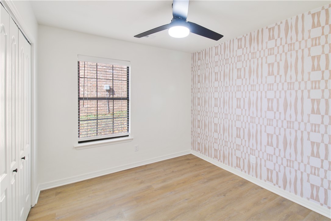 Holly Gardens Bentonville - Residential