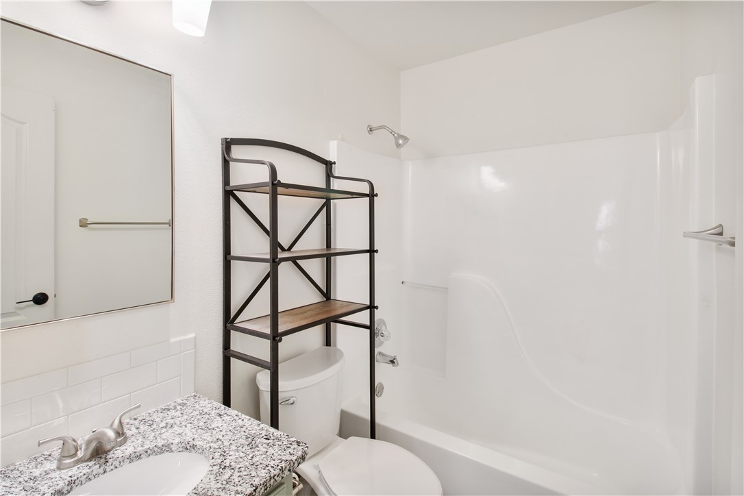 Holly Gardens Bentonville - Residential