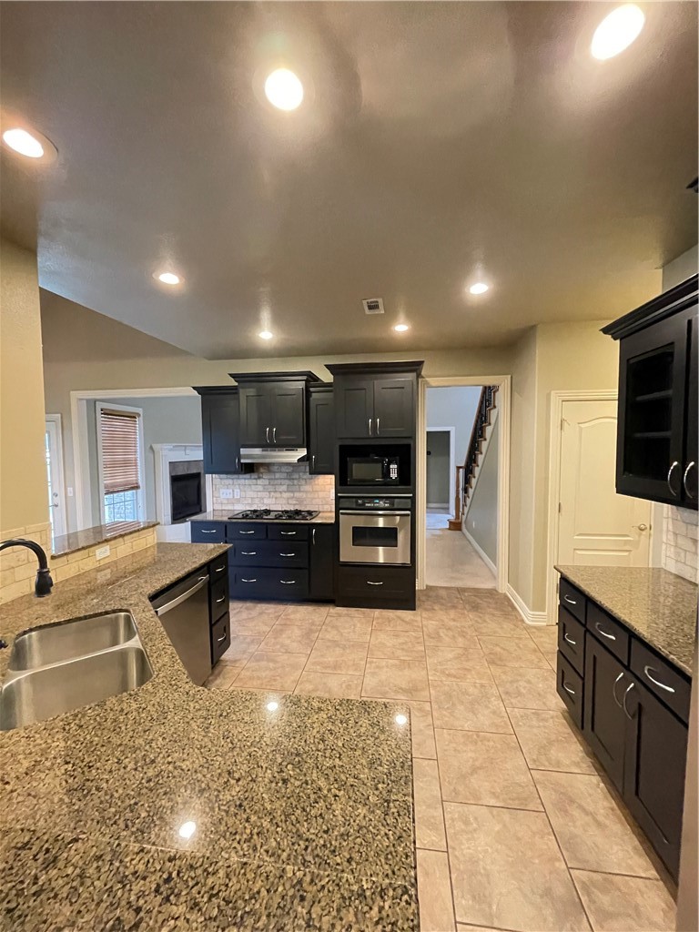 Cross Keys Sub Ph I - Residential Lease