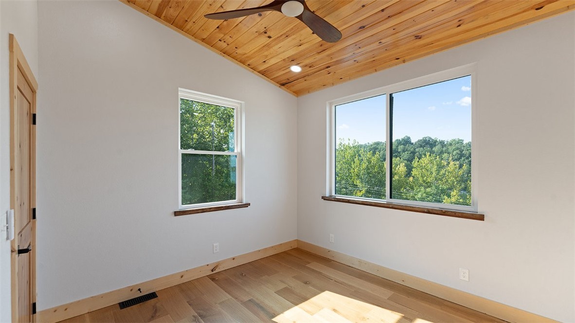 Eagle Crest Sub Rurban - Residential