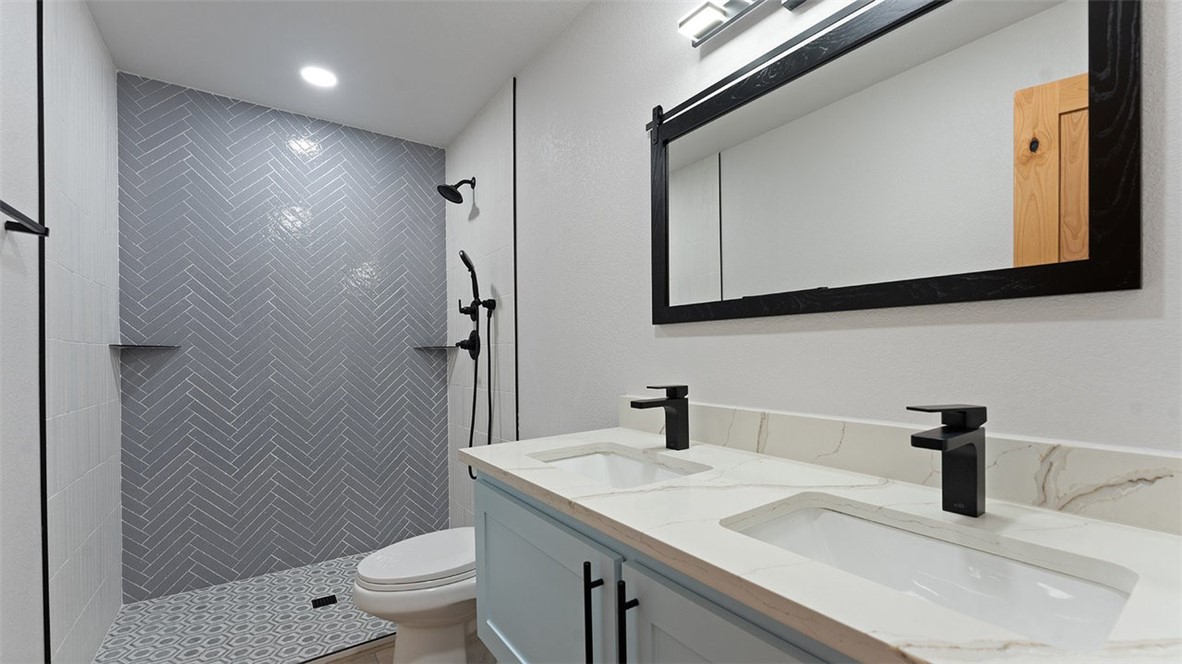 Eagle Crest Sub Rurban - Residential