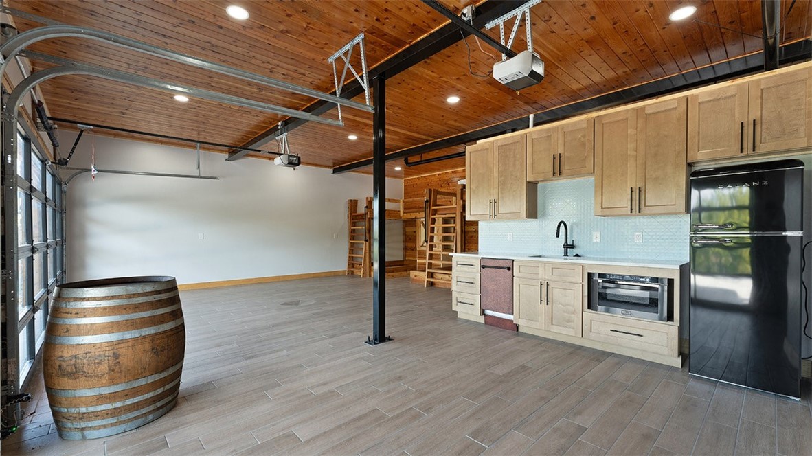 Eagle Crest Sub Rurban - Residential