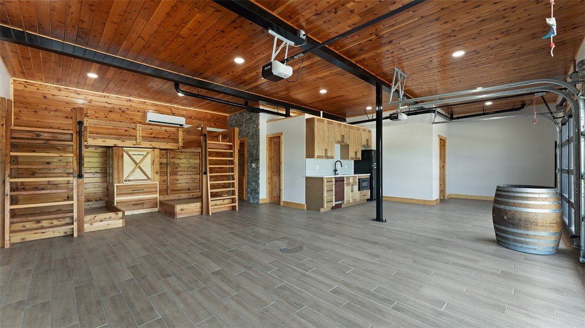 Eagle Crest Sub Rurban - Residential