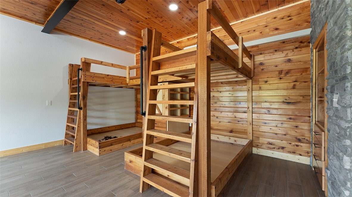 Eagle Crest Sub Rurban - Residential