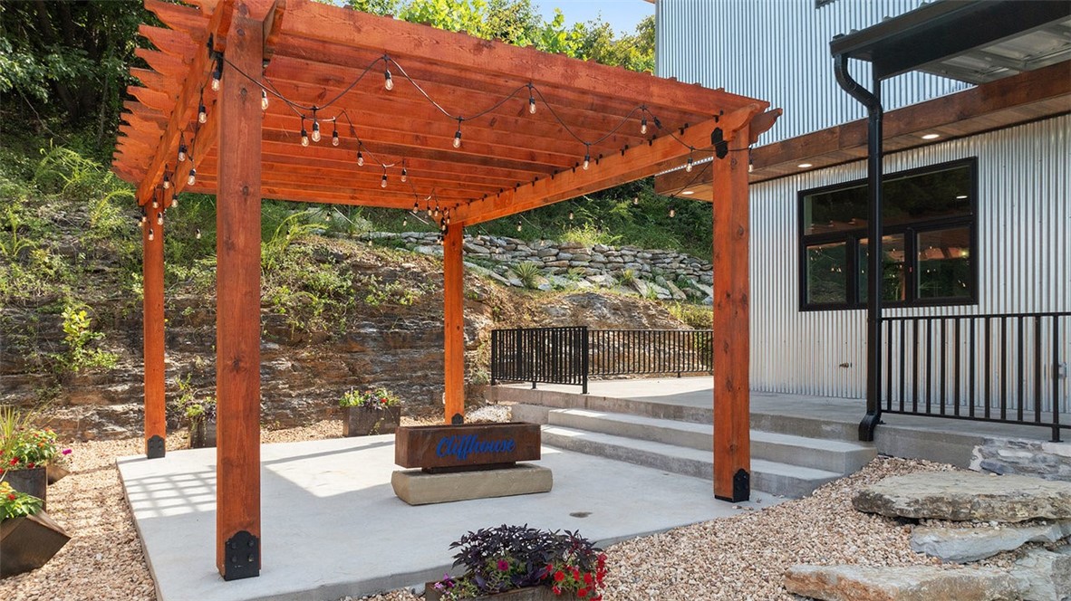 Eagle Crest Sub Rurban - Residential