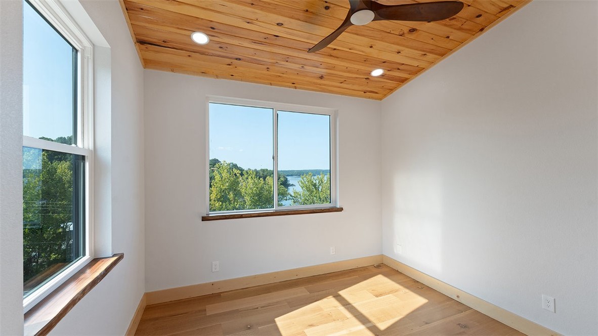 Eagle Crest Sub Rurban - Residential
