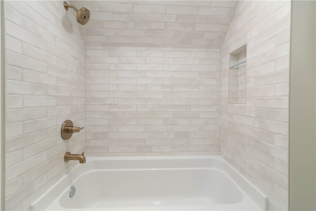 Dutton Woods - Residential