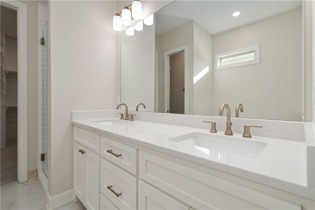 Dutton Woods - Residential