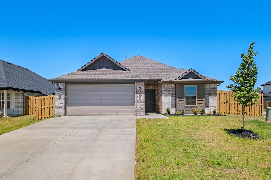 Hunt Farms - Residential Lease